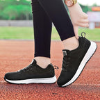 Chaussures de marche femme à enfiler, tige à la cheville