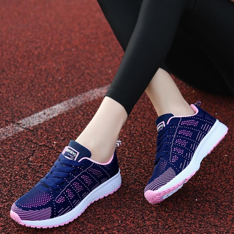 Chaussures de marche femme à enfiler, tige à la cheville