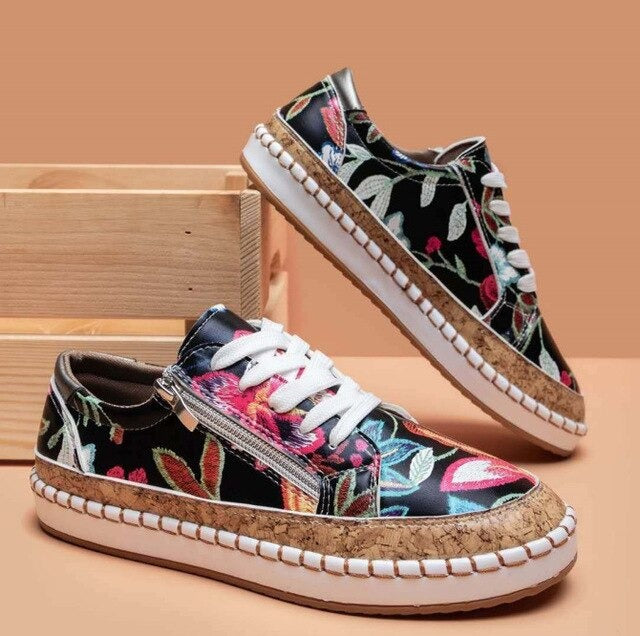 Baskets fleuries femme à enfiler, tirette au talon, noir exotique