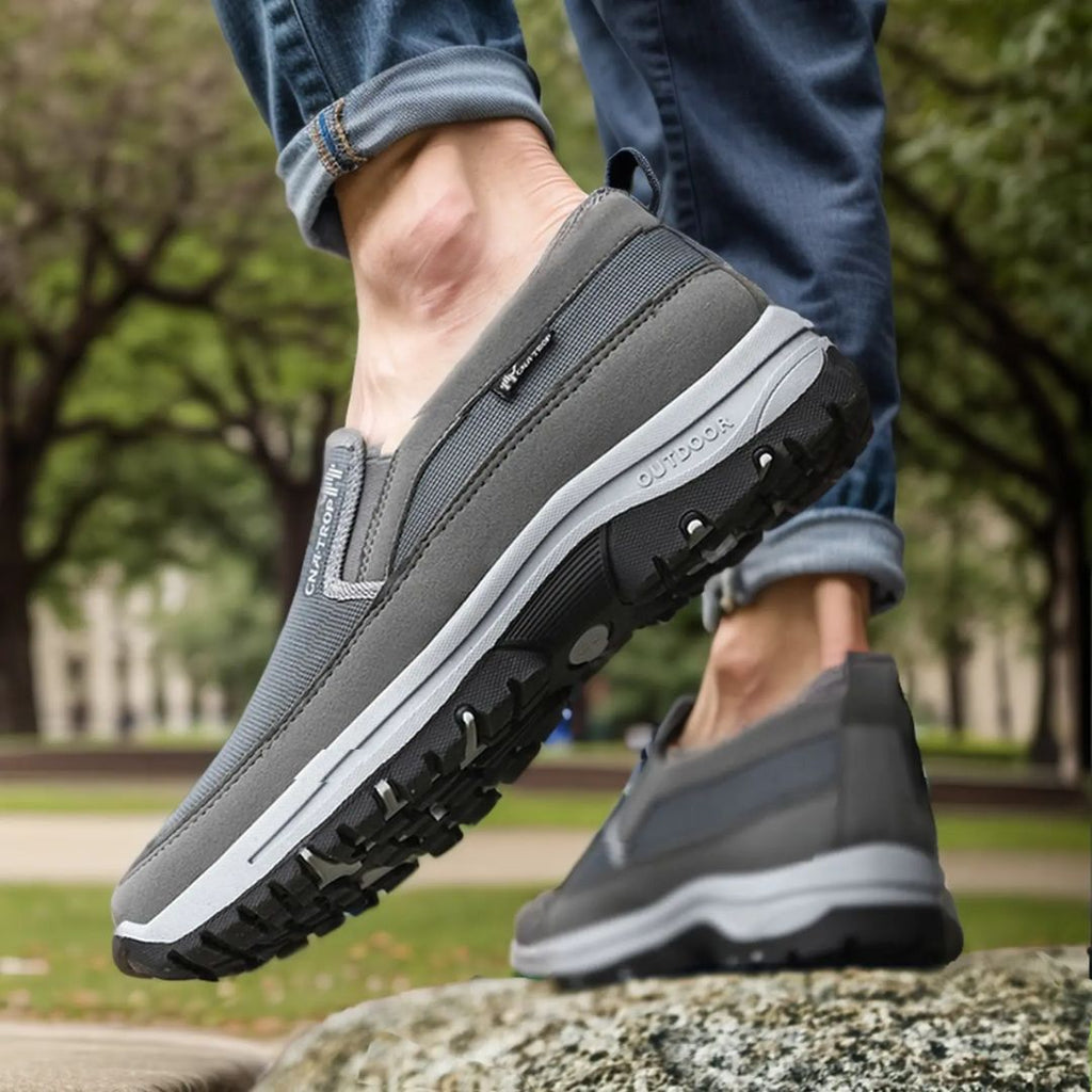 Chaussures orthopédiques homme de marche, semelle ergonomique