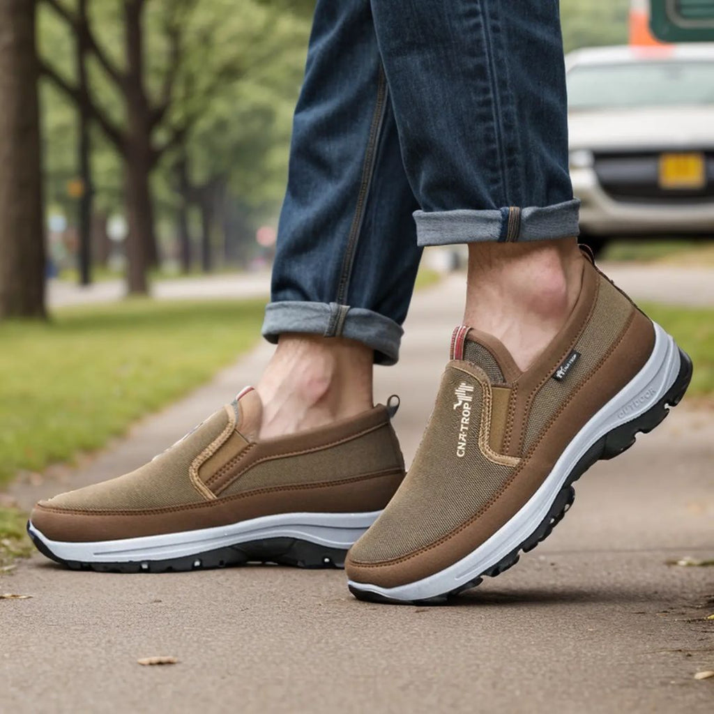 Chaussures orthopédiques homme de marche, semelle ergonomique