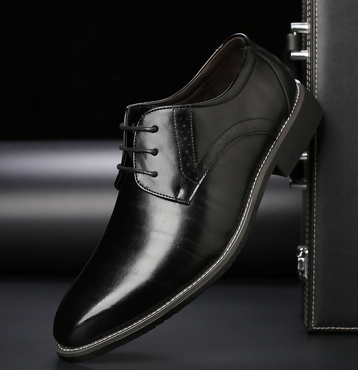 Chaussures de ville homme à lacets, intérieur rembourré, du 38 au 48, noir