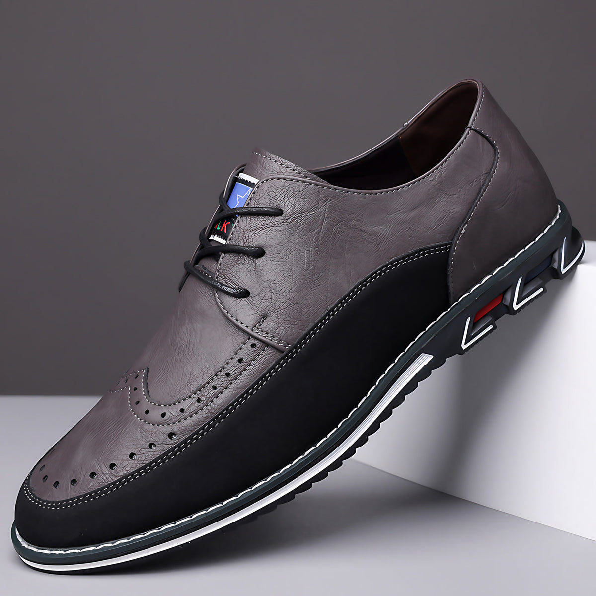 Chaussures de ville homme à lacets, perforations décoratives, gris