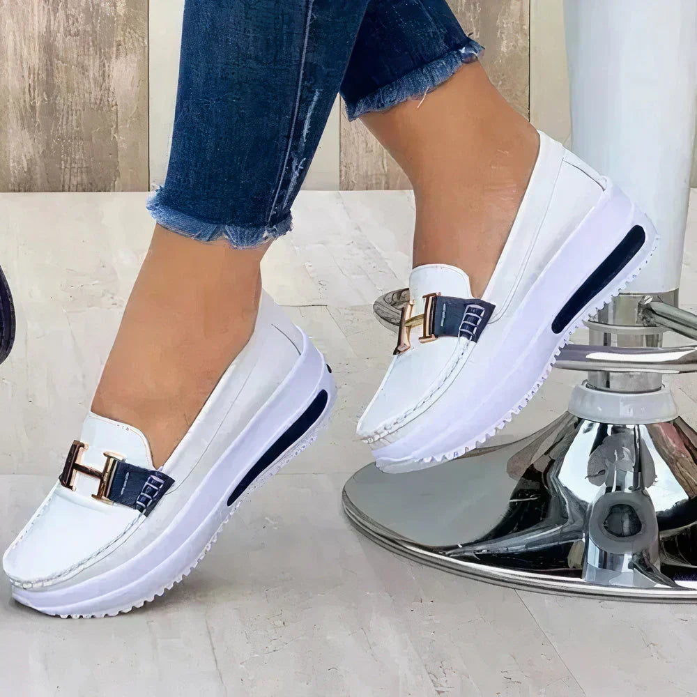 Chaussures orthopédiques femme à enfiler, semelle ergonomique, blanc