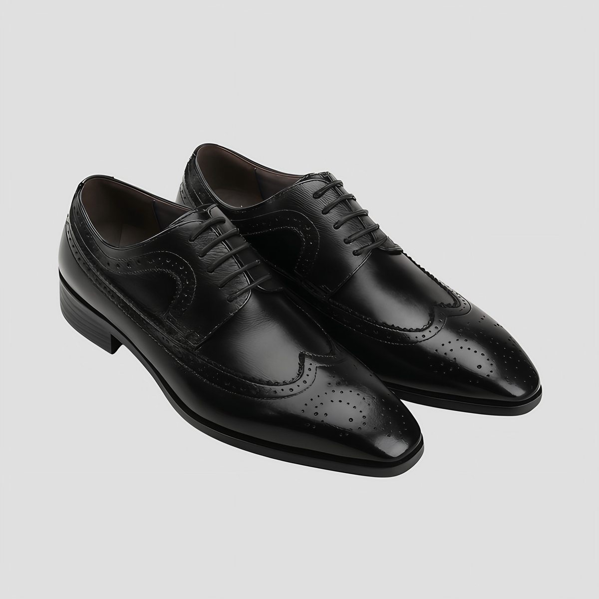 Chaussures Oxford homme à lacets, détail perforé, talon bas