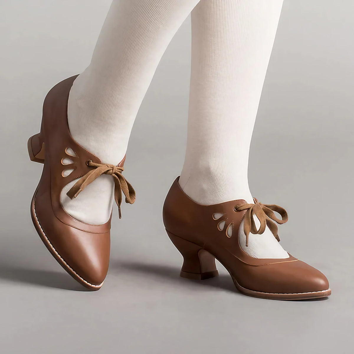 Chaussures rétro femme à petit talon, cinq coloris, du 35 au 42, marron