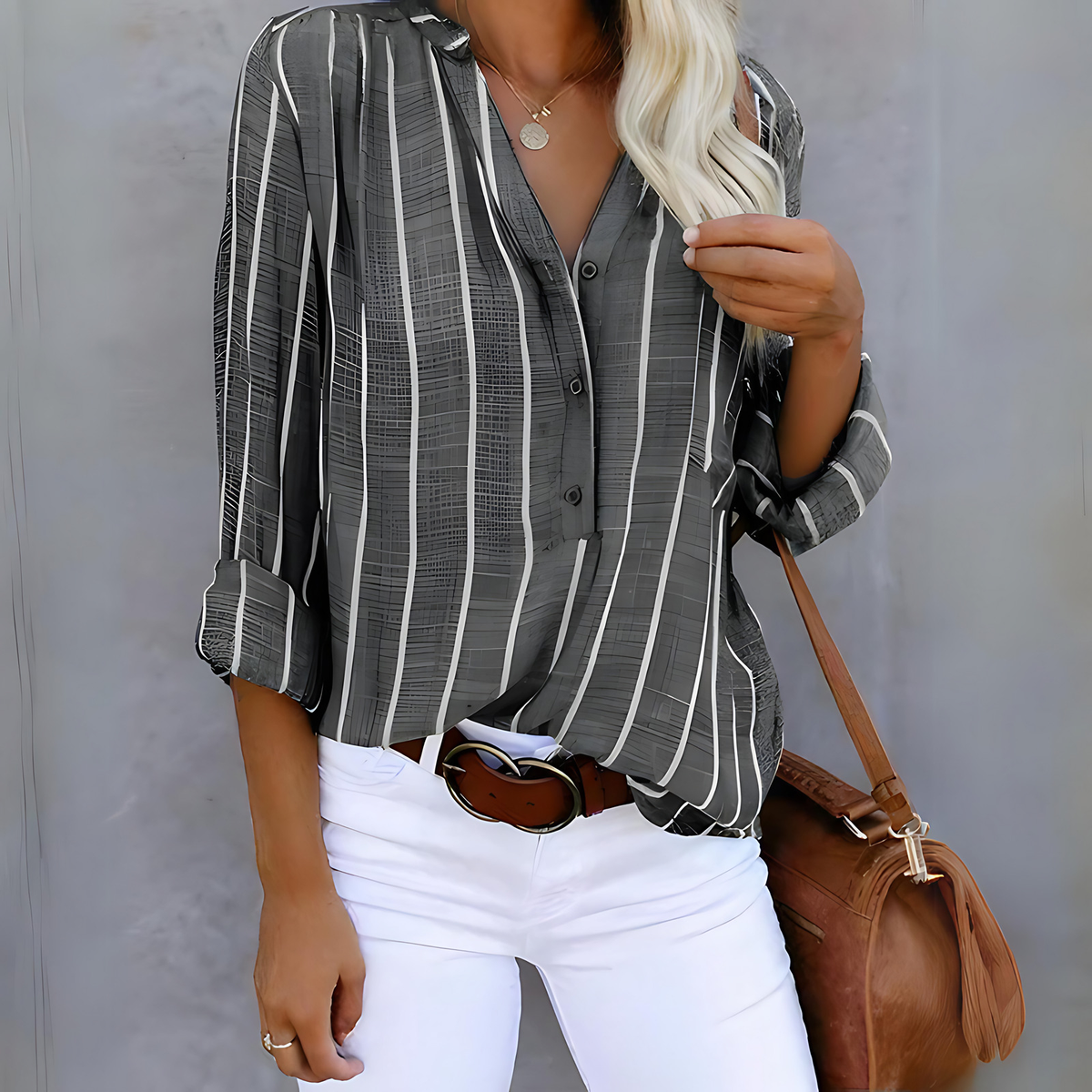 Chemise rayée femme col V boutonné, manches longues, coupe ample, gris
