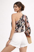 Haut asymétrique femme à épaule nue et manche longue