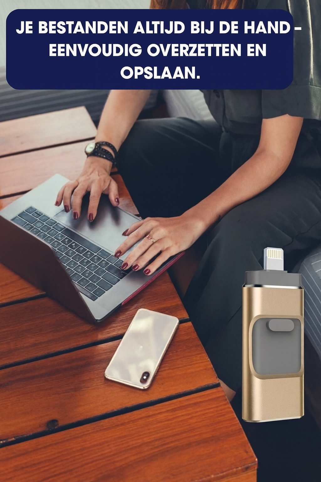 Clé USB à 4 connecteurs pour téléphone, tablette et ordinateur