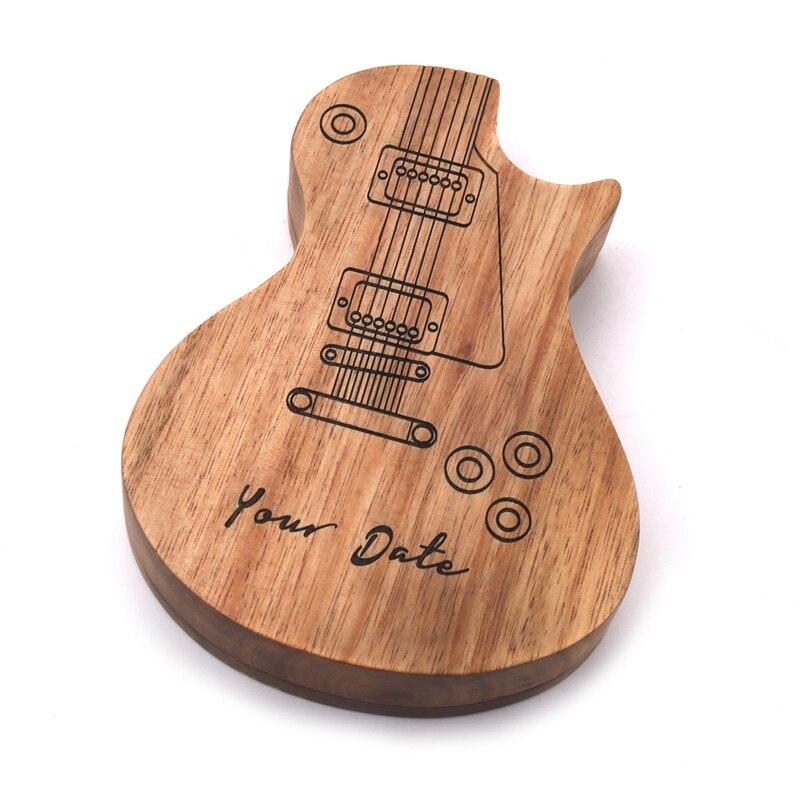 Médiators de guitare en bois gravés, coffret en forme de guitare