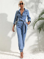Combinaison pantalon femme boutonnée, bleu jean, poches poitrine, bleu jean