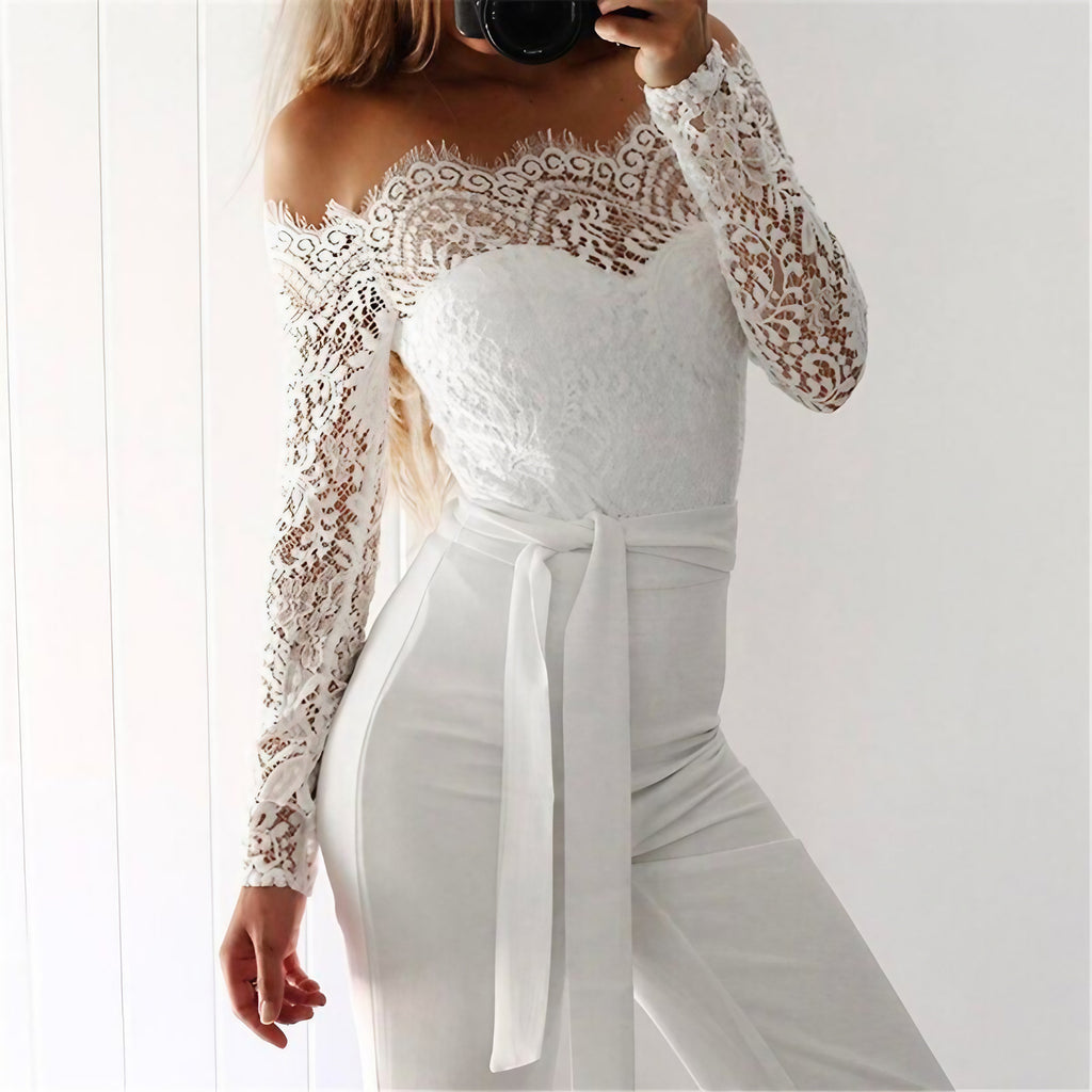 Combinaison femme épaules dénudées, taille nouée, manches longues, blanc