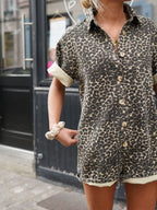 Combishort femme imprimé léopard, taille élastique, col à revers