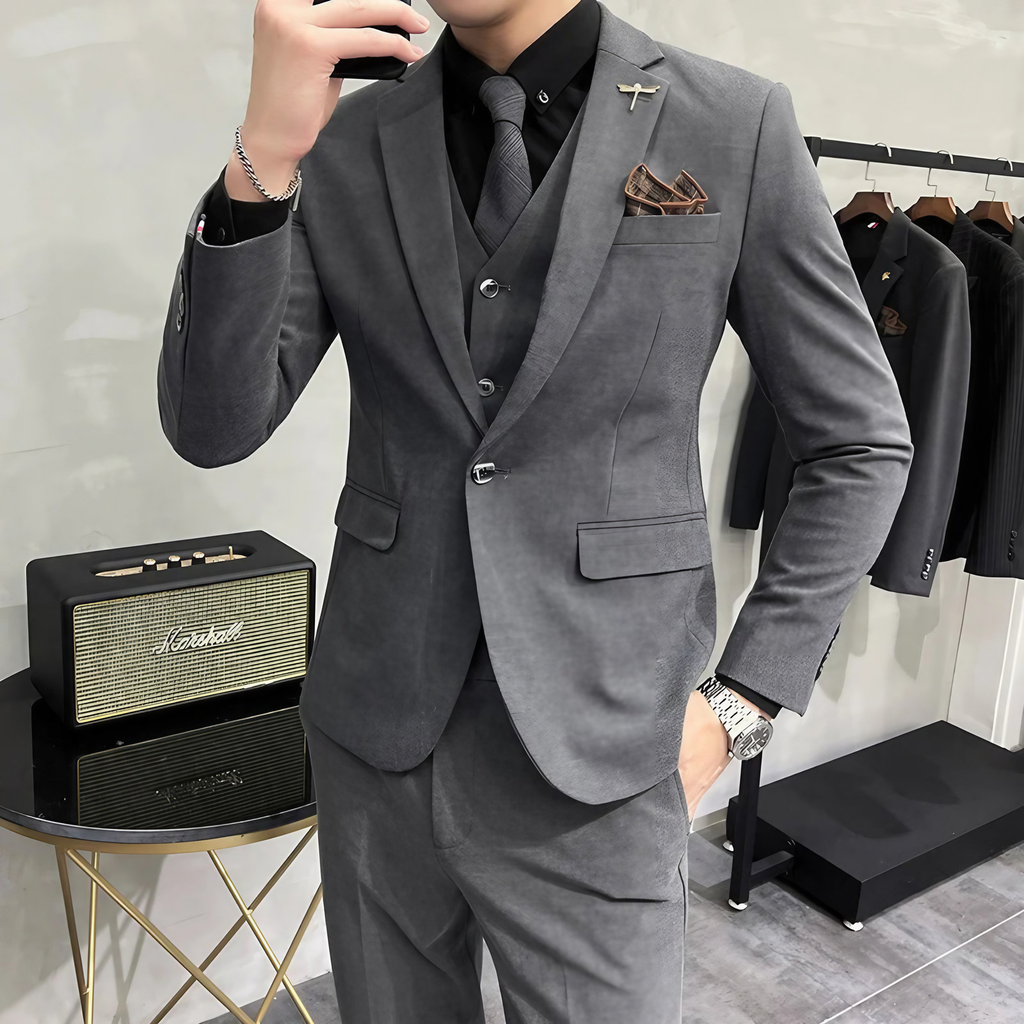 Costume 3 pièces homme coupe slim, veste, gilet et pantalon, gris