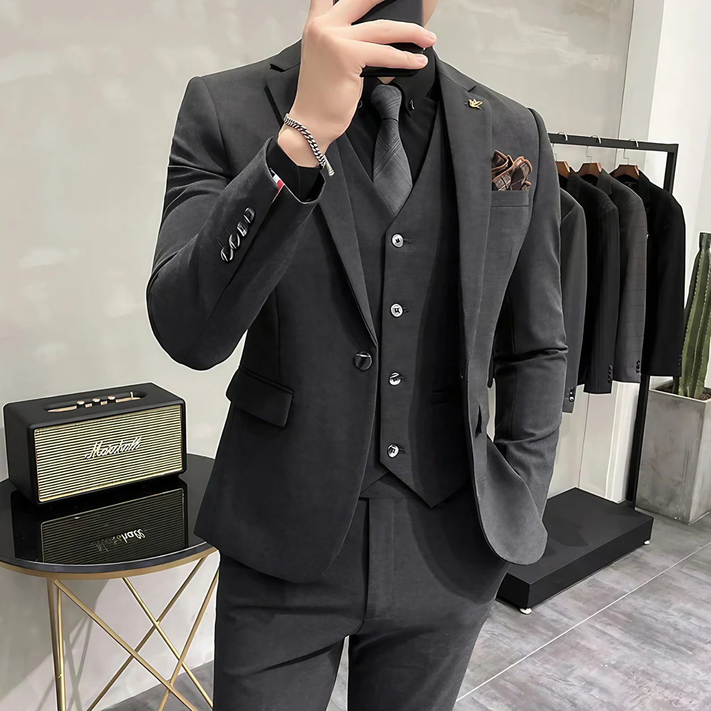 Costume 3 pièces homme coupe slim, veste, gilet et pantalon, gris foncé