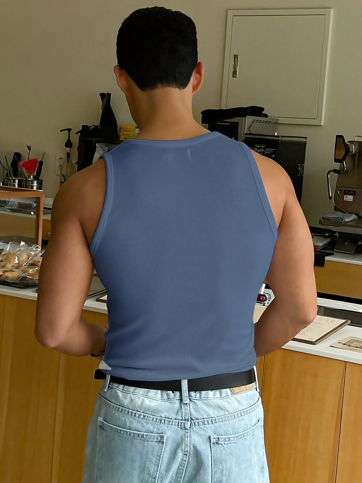 Débardeur homme coupe slim, cinq coloris, du S au 5XL