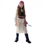 Déguisement pirate fille avec foulard, blouse rayée et jambières