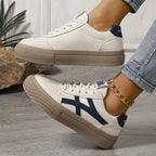 Chaussures orthopédiques femme à semelle rehaussante discrète