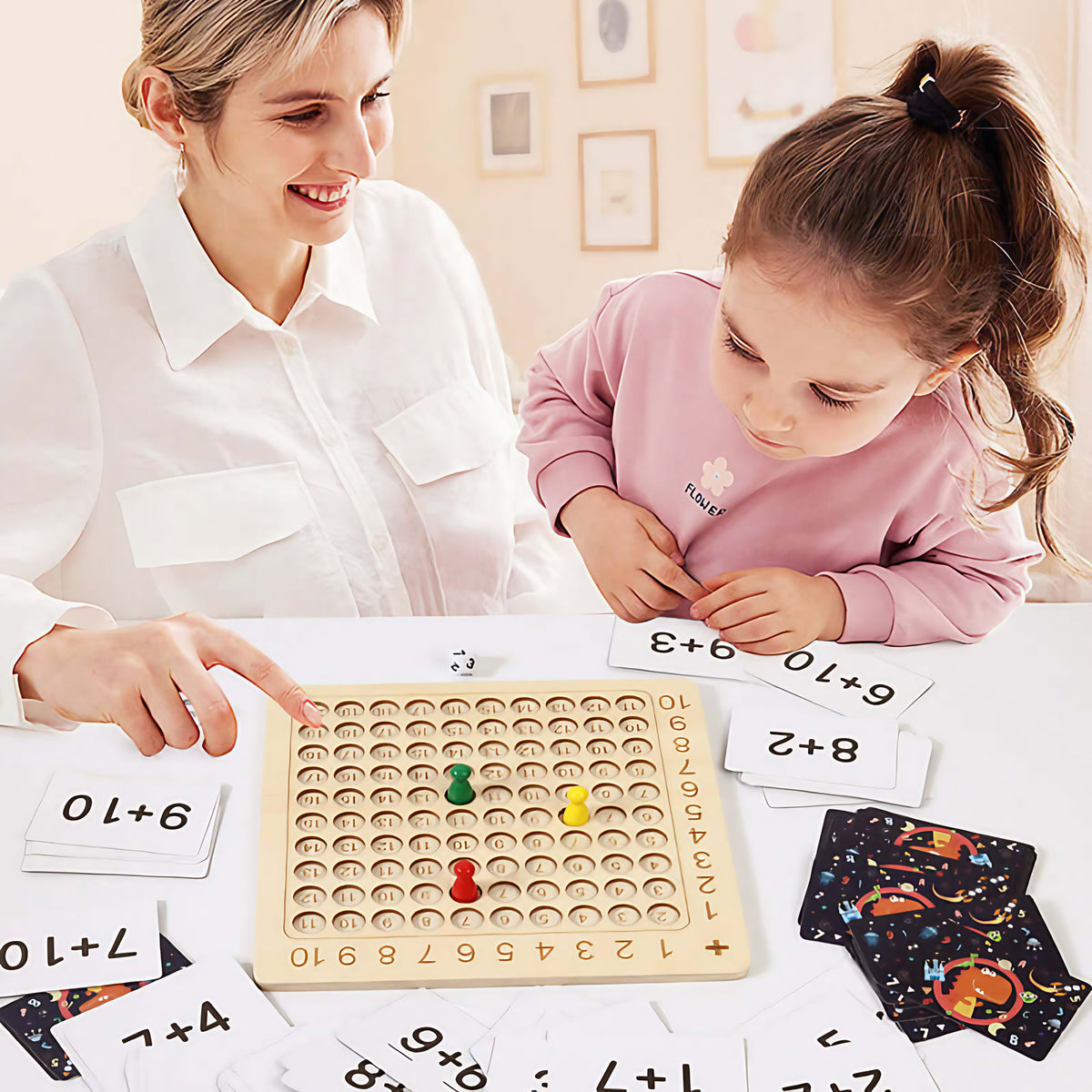 Jeu de multiplication en bois : plateau, 100 cartes et 2 dés