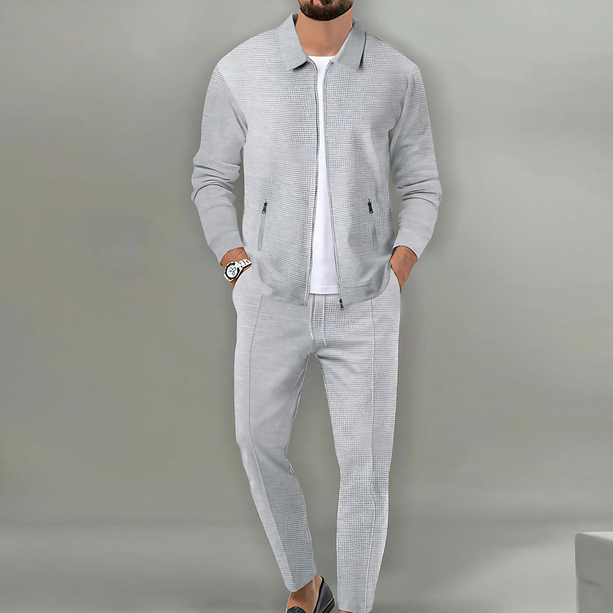 Costume deux pièces homme, veste et pantalon assortis, gris
