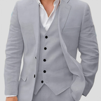 Costume 3 pièces homme : blazer, gilet et pantalon, coupe ajustée, gris clair