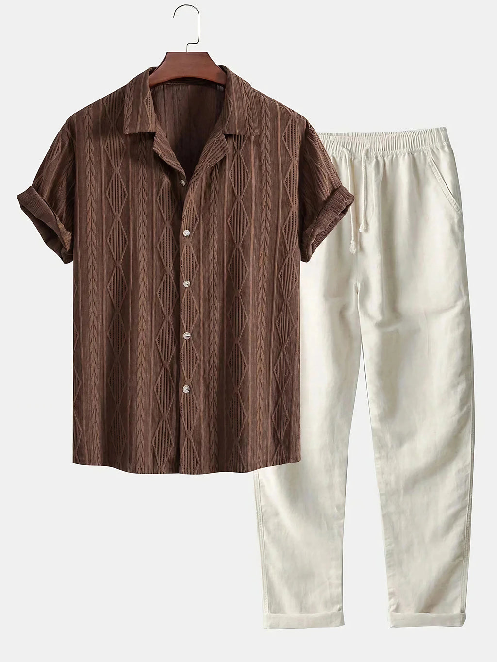 Ensemble homme chemise boutonnée et pantalon assorti, d'été, café