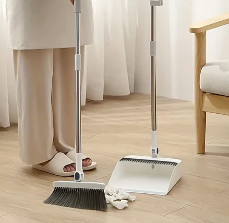 Balai et pelle à dents pliables, tête rotative à 180 degrés, blanc