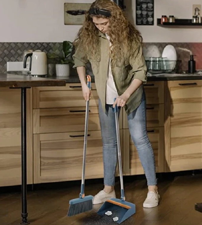 Balai et pelle à dents pliables, tête rotative à 180 degrés