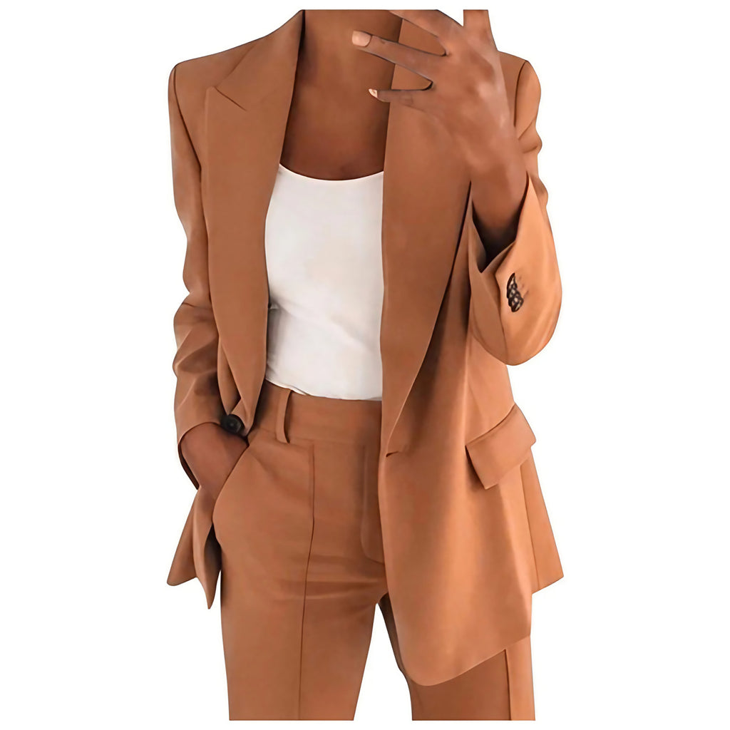Tailleur pantalon femme, blazer ajusté et pantalon taille haute, kaki