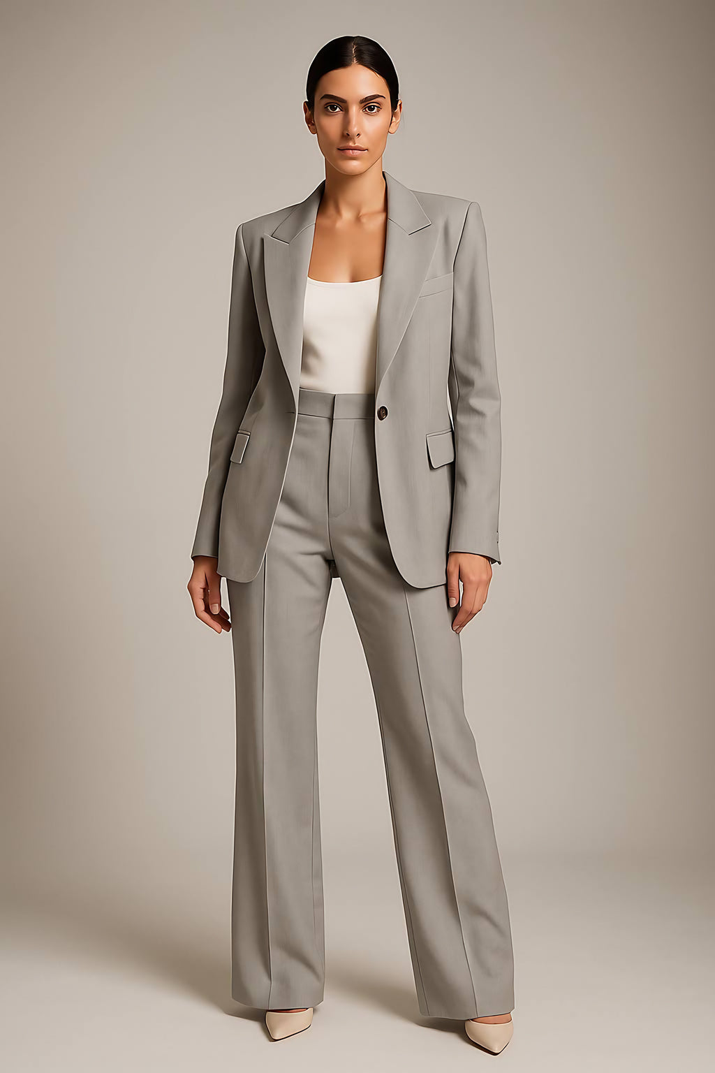 Tailleur pantalon femme, blazer col V et pantalon large, gris