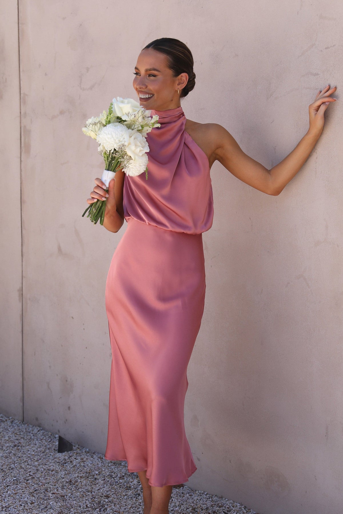 Ensemble satin femme, haut à manches longues et jupe longue, rouge rosé