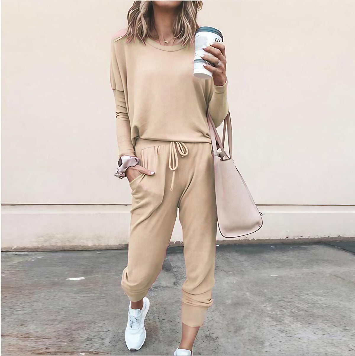 Ensemble femme deux pièces, pull et pantalon à cordon, couleur 11