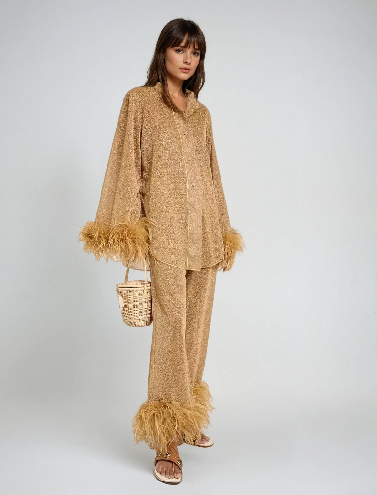 Ensemble femme deux pièces, haut à col en plumes et pantalon ample