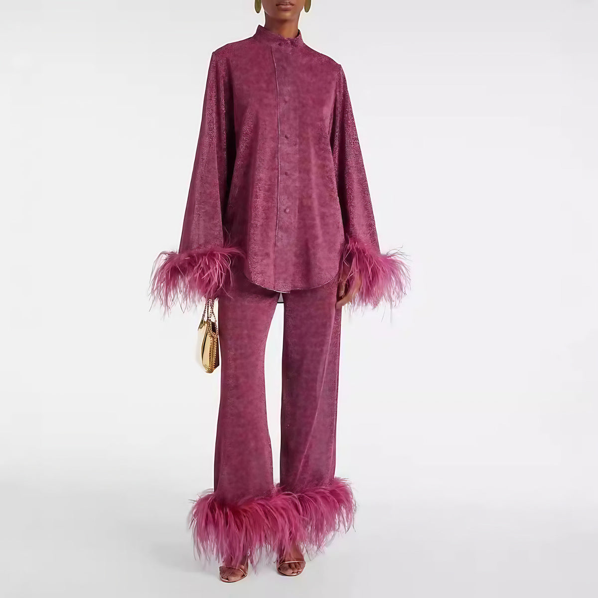 Ensemble femme deux pièces, haut à col en plumes et pantalon ample, rouge