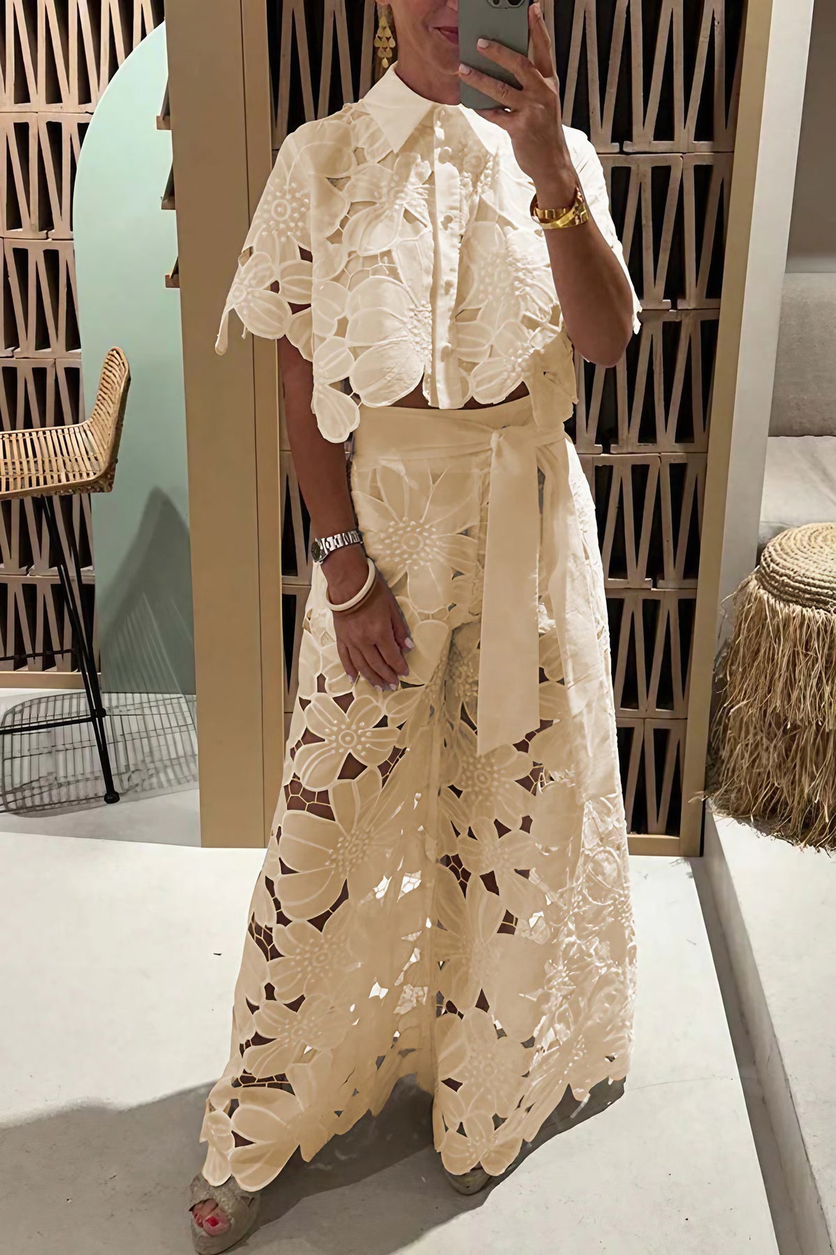Ensemble en dentelle femme, haut boutonné et pantalon large, jaune