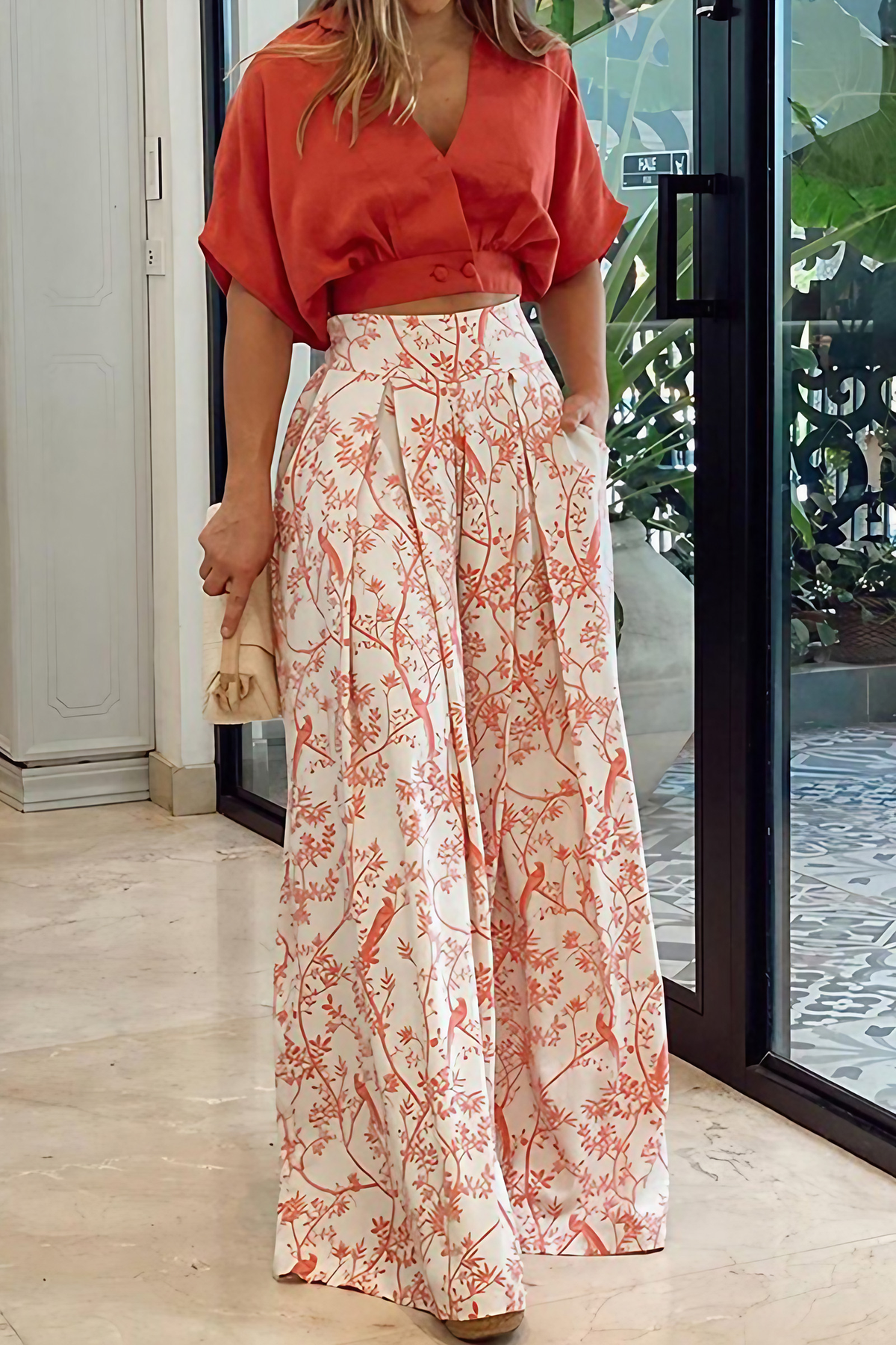 Ensemble satin femme, crop top manches longues et palazzo, rouge