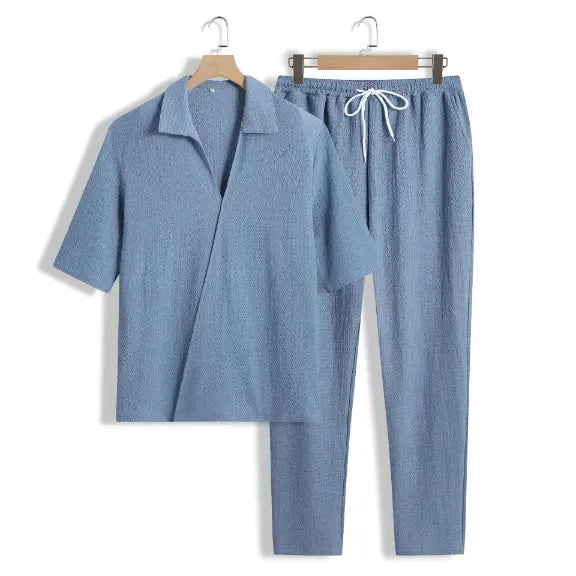 Ensemble deux pièces homme, haut et bas coordonnés, coupe ample
