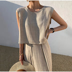 Ensemble d'été femme, blouse col V et pantalon droit taille haute
