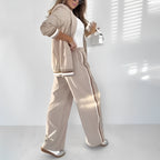 Ensemble tailleur femme blazer ajusté et pantalon large taille haute