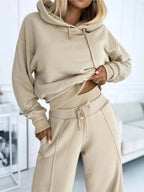 Ensemble femme ample, haut à manches courtes et pantalon, beige