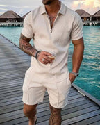 Ensemble homme d'été, haut manches courtes et short assorti, blanc