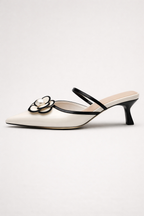 Escarpins femme à talon bas et fleur appliquée, bride arrière