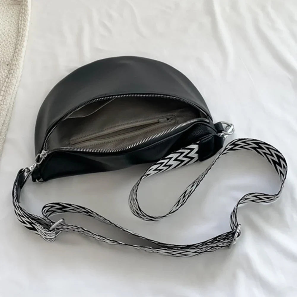 Grand sac banane femme en similicuir noir, sangle amovible