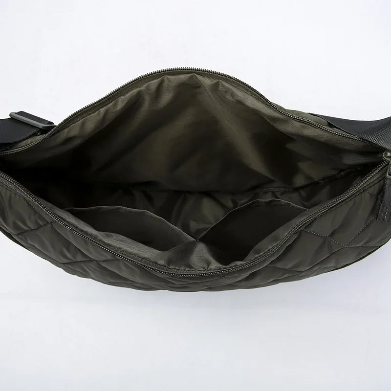 Grand sac besace femme en nylon matelassé, bandoulière réglable