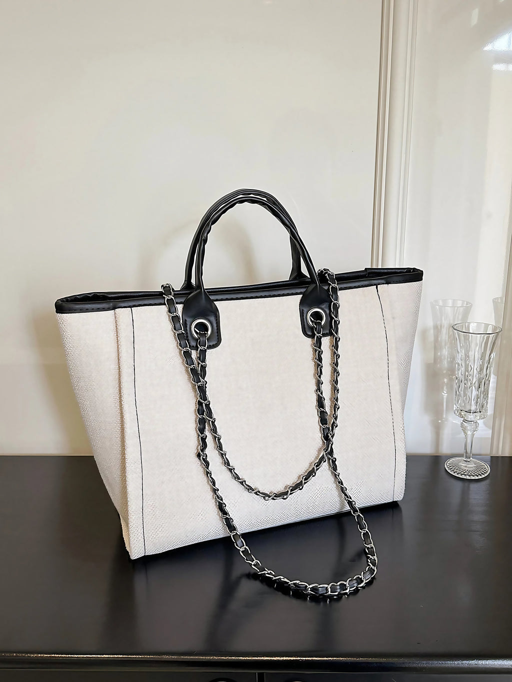 Grand sac cabas femme en toile, chaîne d'épaule, zippé, noir