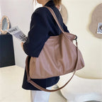 Grand sac hobo femme beige, bandoulière amovible et réglable