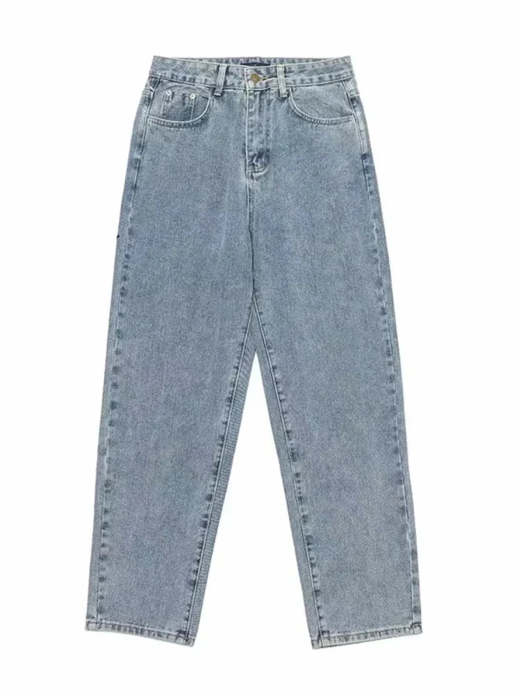 Jean baggy homme bleu clair, détail plissé, chevilles élastiquées