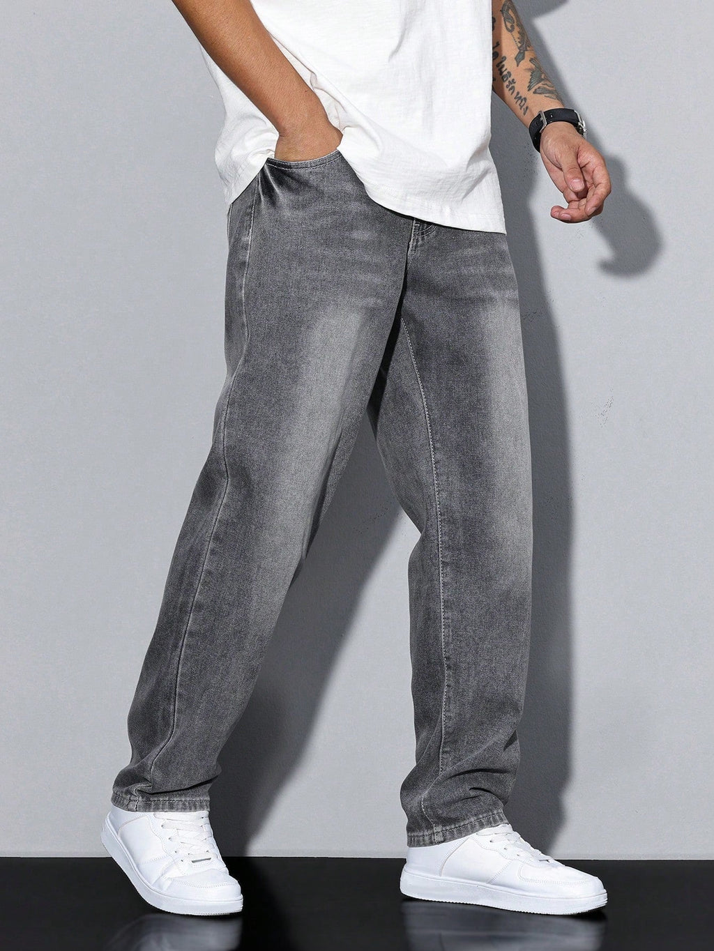 Jean droit homme coupe ample, taille naturelle, quatre teintes