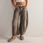 Jean droit femme taille mi-haute, coutures apparentes, gris
