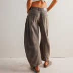 Jean droit femme taille mi-haute, coutures apparentes